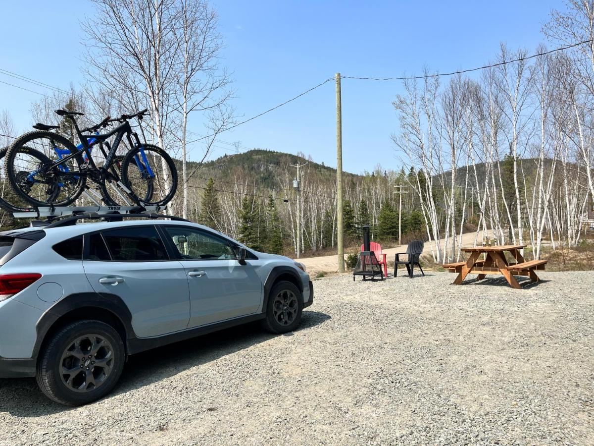 Appartement Mont Edouard, Hebergement Paisible A La Montagne LʼAnse-Saint-Jean Buitenkant foto
